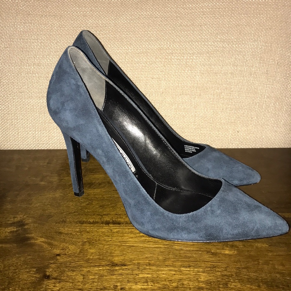 Charles David Navy Suede Pumps